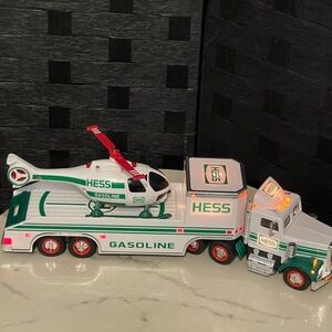 VTG Hess 1995 Truck with helicopter Collectible read info
